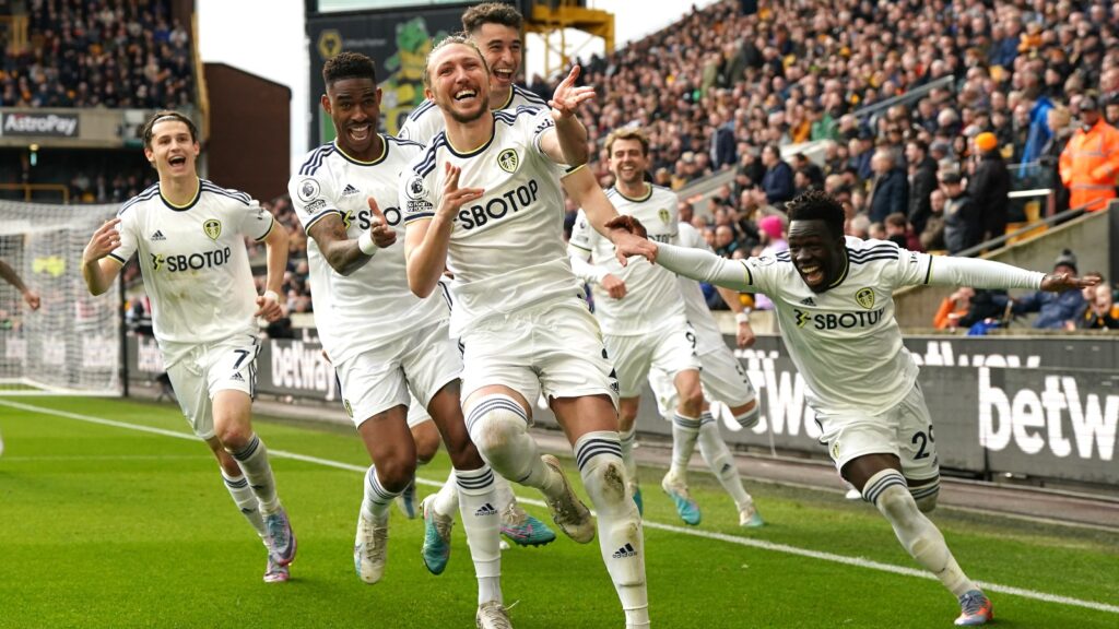 Luke Ayling celebrates Leeds